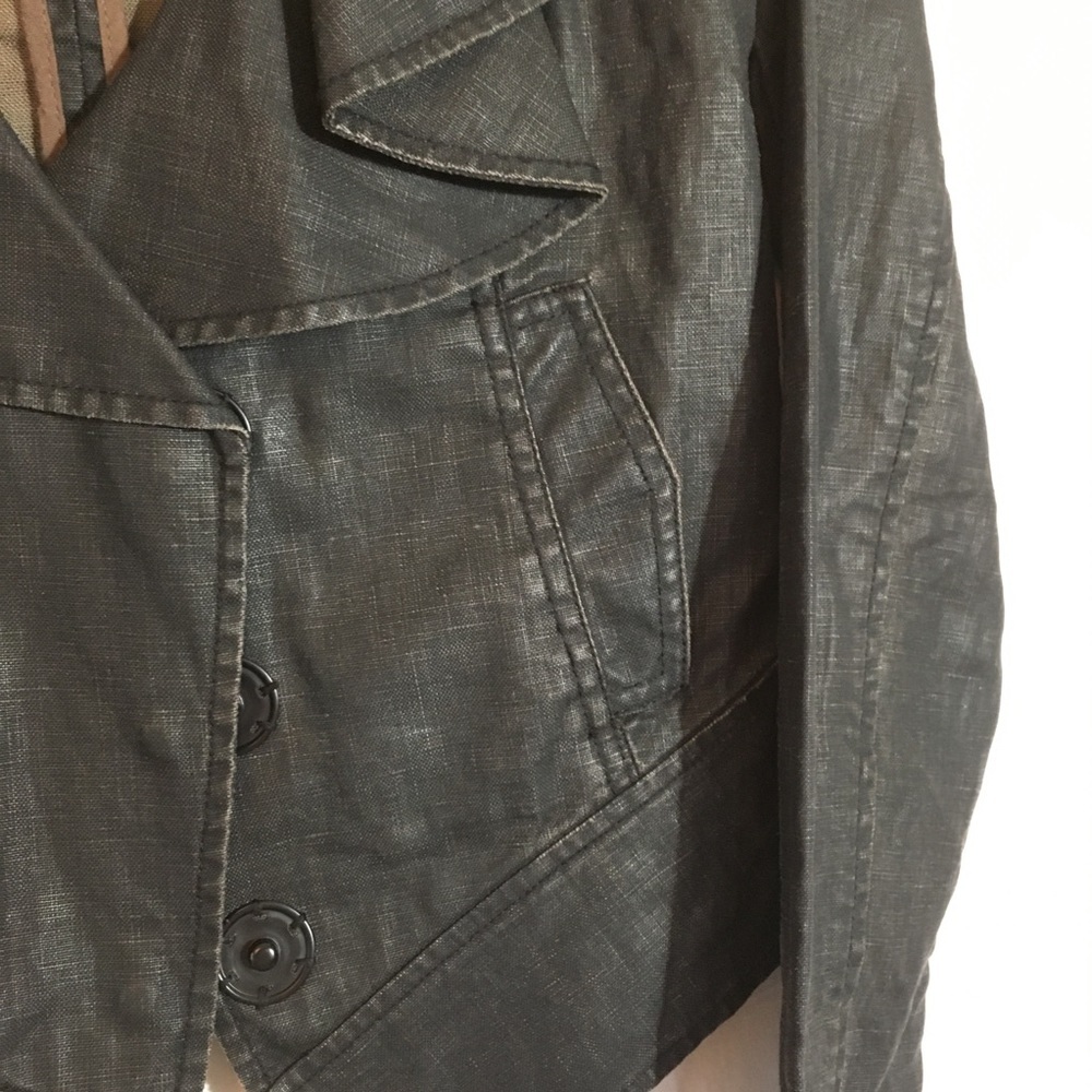 Cabi Linen Cropped Denim Ruffled Jacket - Picture 4 of 8